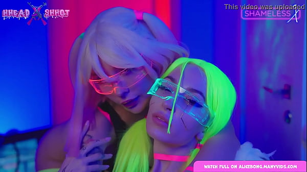 two hot cyber sluts fuck each others wet pussies alicebong
