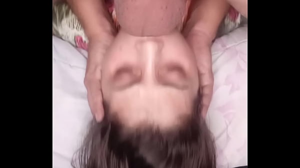 deep throat upside down and cumming on the face gaucholuiz and santinha safadinha