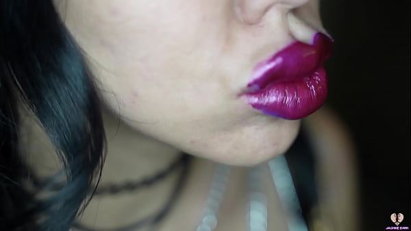 extreme elongated pussy lips